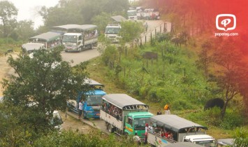 က်ိဳက္ထီးရိုးေစတီေတာ္ ေတာင္တက္ကားခမ်ားကို ေလ်ာ့ခ်ေပးၿပီး ဝန္ေဆာင္မွုကို တိုးျမႇင့္ေဆာင္ရြက္ေန