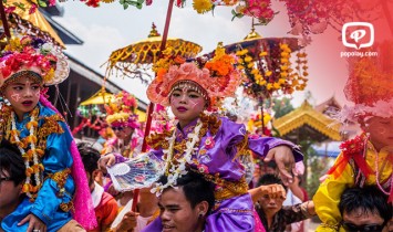 ဓာတ္ပုံဆရာလက္စြမ္းျပထားတဲ့ ထုိင္း-ျမန္မာနယ္စပ္က ရွမ္းလူမ်ိဳးတုိ႔ရဲ႕ ရွင္ျပဳအလွဴပြဲ